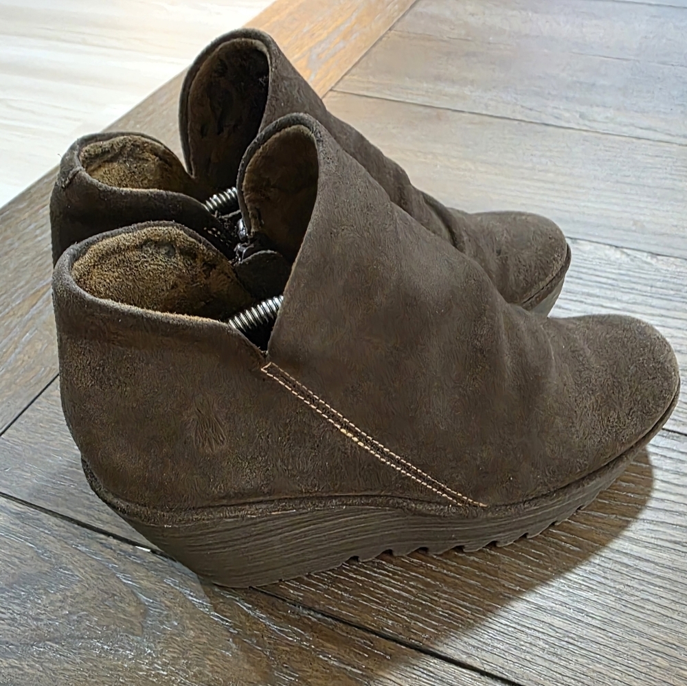 Fly London Yip Ankle Wedge Boot, Women's Size EU 39, US 8.5